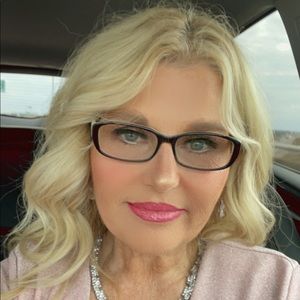 Meet your Posher, Laressa